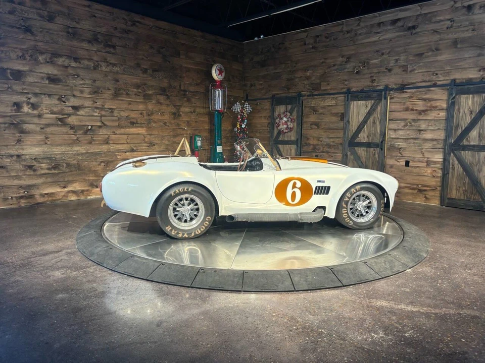 1965 Shelby Cobra 289 - Image 13 of 31