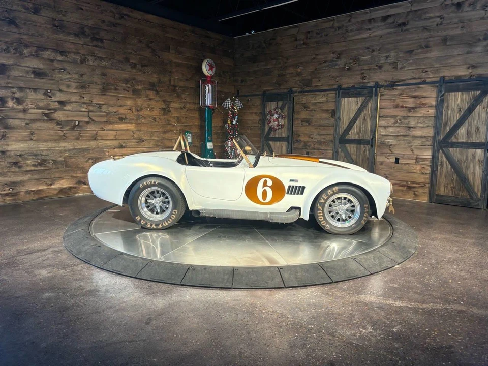 1965 Shelby Cobra 289 - Image 14 of 31