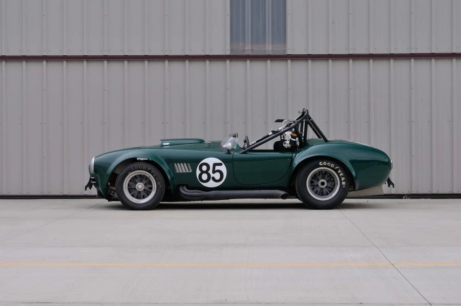 1965 Shelby Cobra 427 - Image 2 of 12