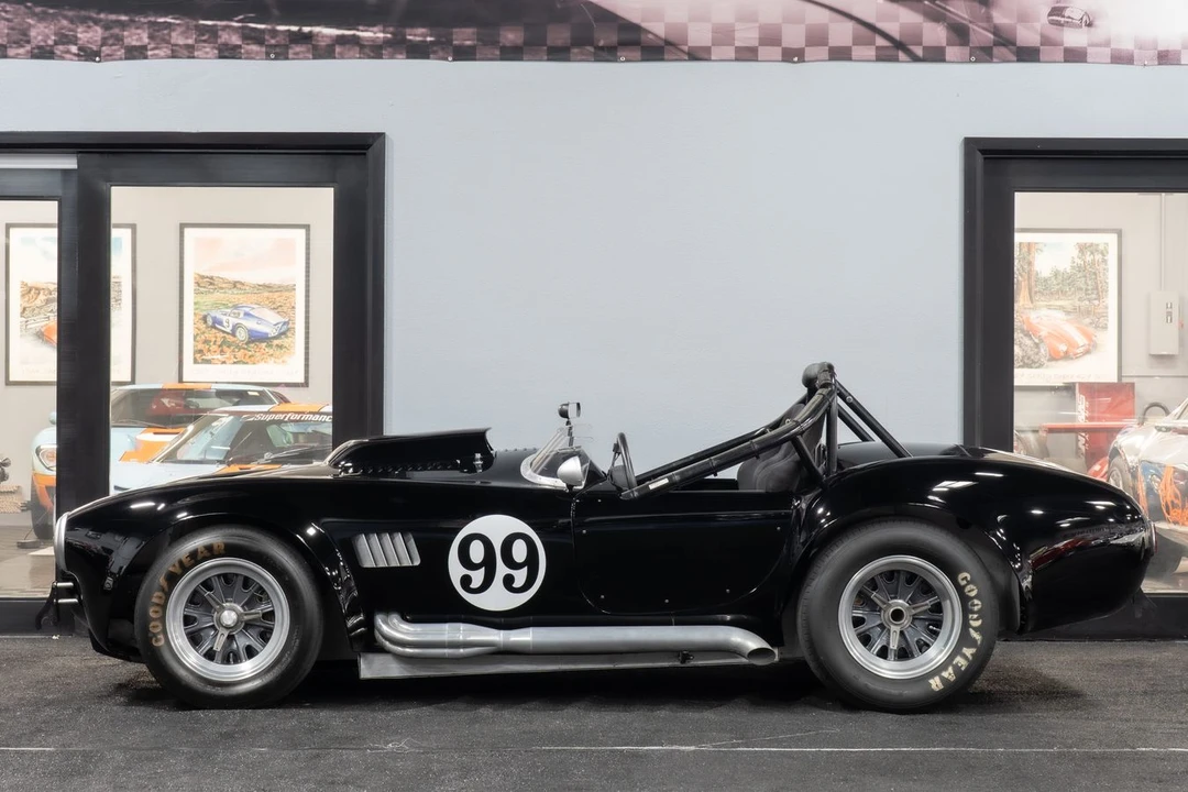 1965 Shelby Cobra 427 - Image 4 of 21
