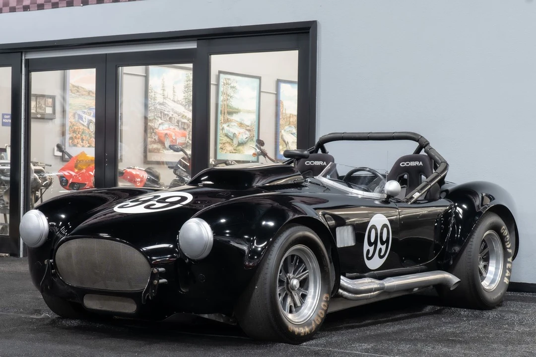 1965 Shelby Cobra 427 - Image 8 of 21