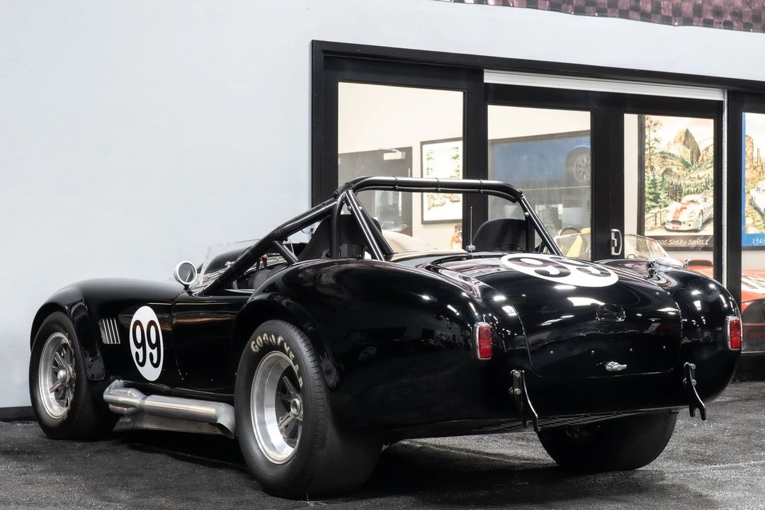 1965 Shelby Cobra 427 - Image 5 of 21