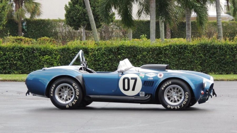 1965 Shelby Cobra 427 - Image 8 of 9