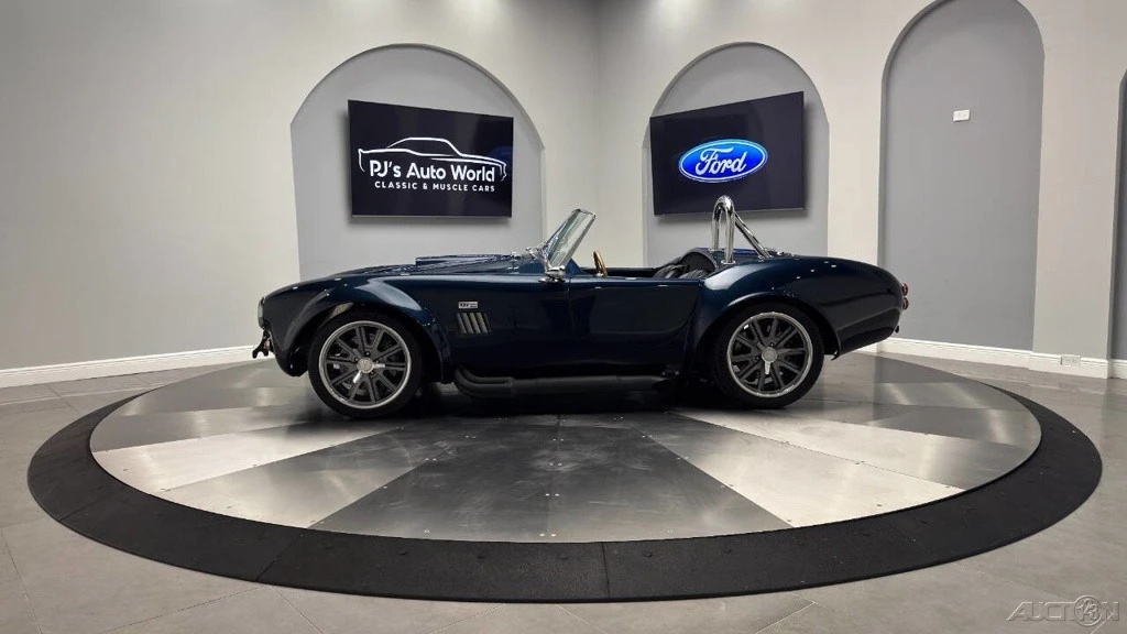 1965 Shelby Cobra 427 - Image 2 of 24