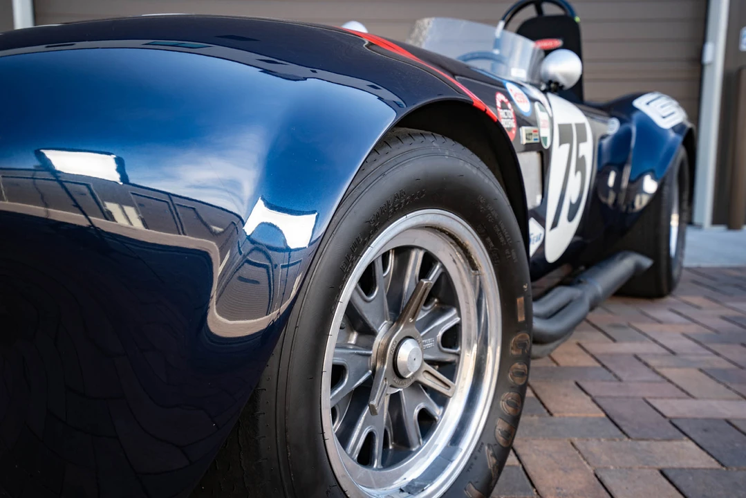 1965 Shelby Cobra 427 - Image 15 of 31