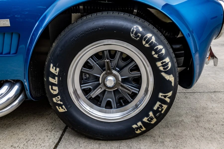 1965 Shelby Cobra 427 - Image 7 of 31