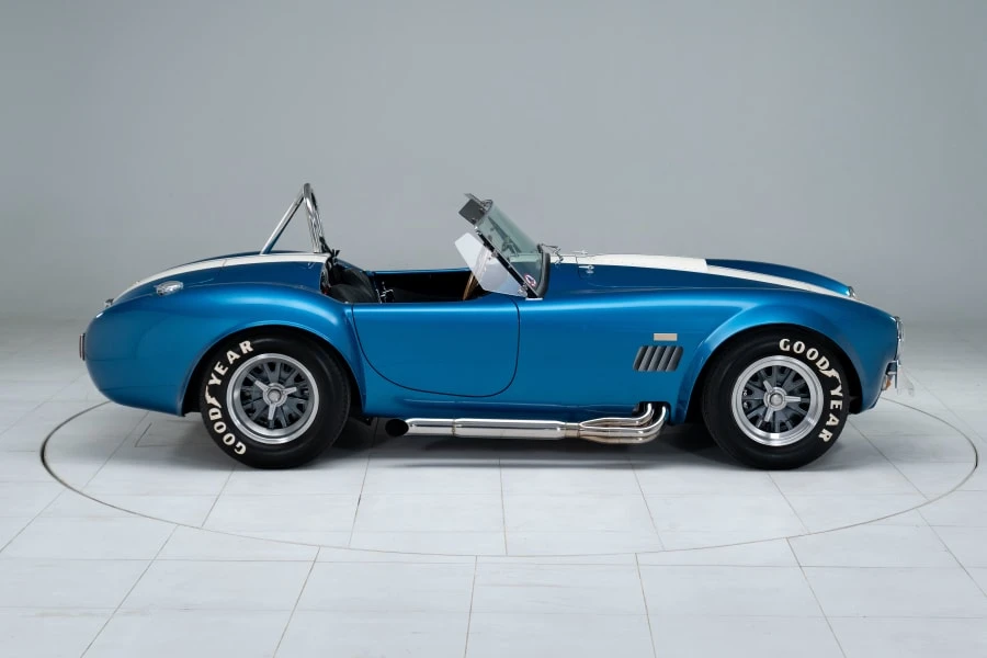 1965 Shelby Cobra 427 - Image 2 of 31