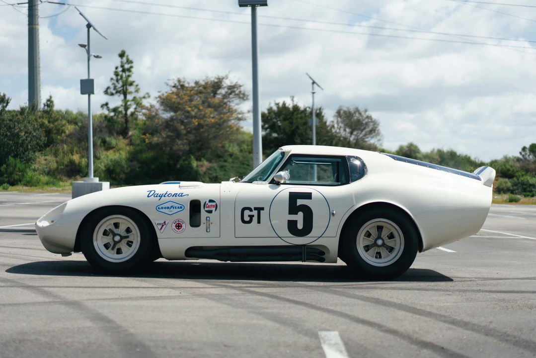 1965 Shelby Daytona Replica - Image 8 of 31