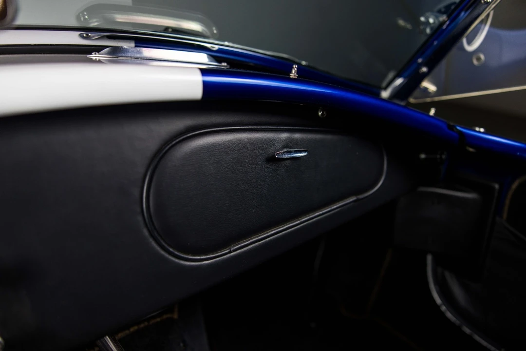 1965 Shelby Cobra 427 - Image 24 of 31