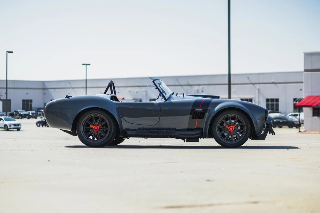 1965 Shelby Cobra 427 - Image 28 of 31