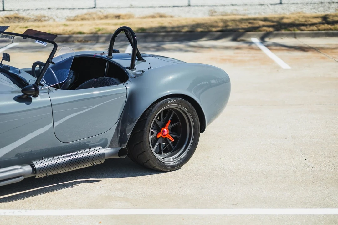 1965 Shelby Cobra 427 - Image 6 of 12