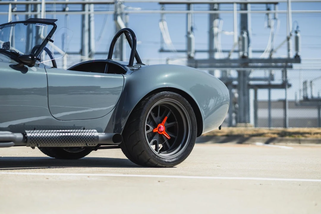 1965 Shelby Cobra 427 - Image 5 of 21