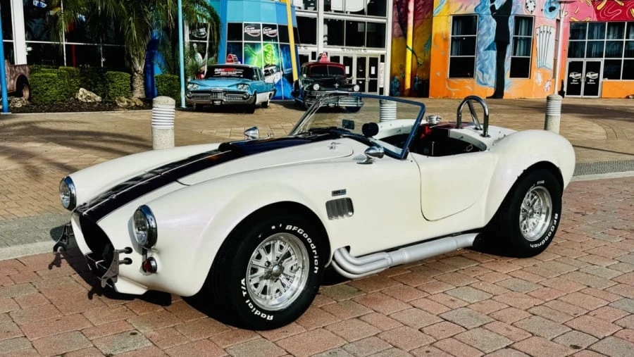 1965 Shelby Cobra Replica - Image 10 of 31