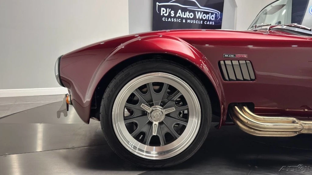 1965 Shelby Cobra 289 - Image 17 of 24