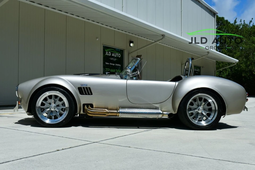 1965 Shelby Cobra 427 - Image 3 of 31