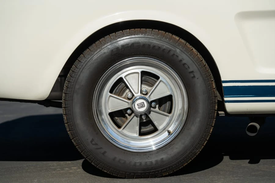 1965 Shelby GT350 - Image 18 of 31