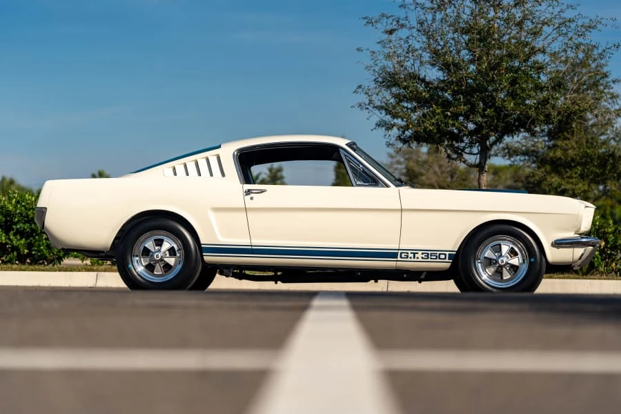 1965 Shelby GT350 - Image 18 of 31