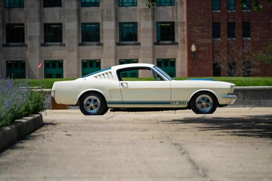 1965 Shelby GT350 - Image 2 of 31