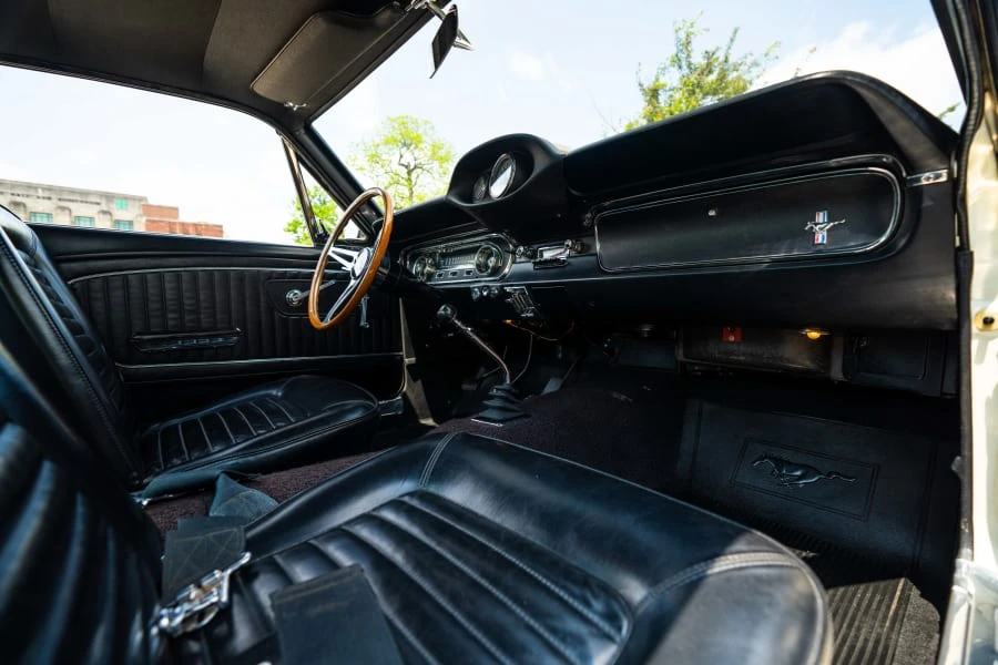1965 Shelby GT350 - Image 22 of 31