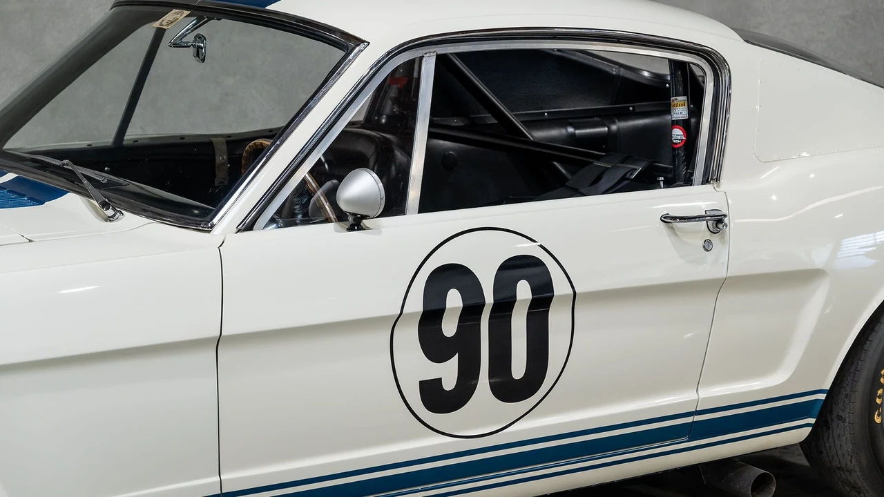 1965 Shelby GT350 - Image 27 of 31