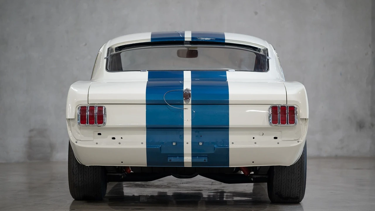 1965 Shelby GT350 - Image 13 of 31