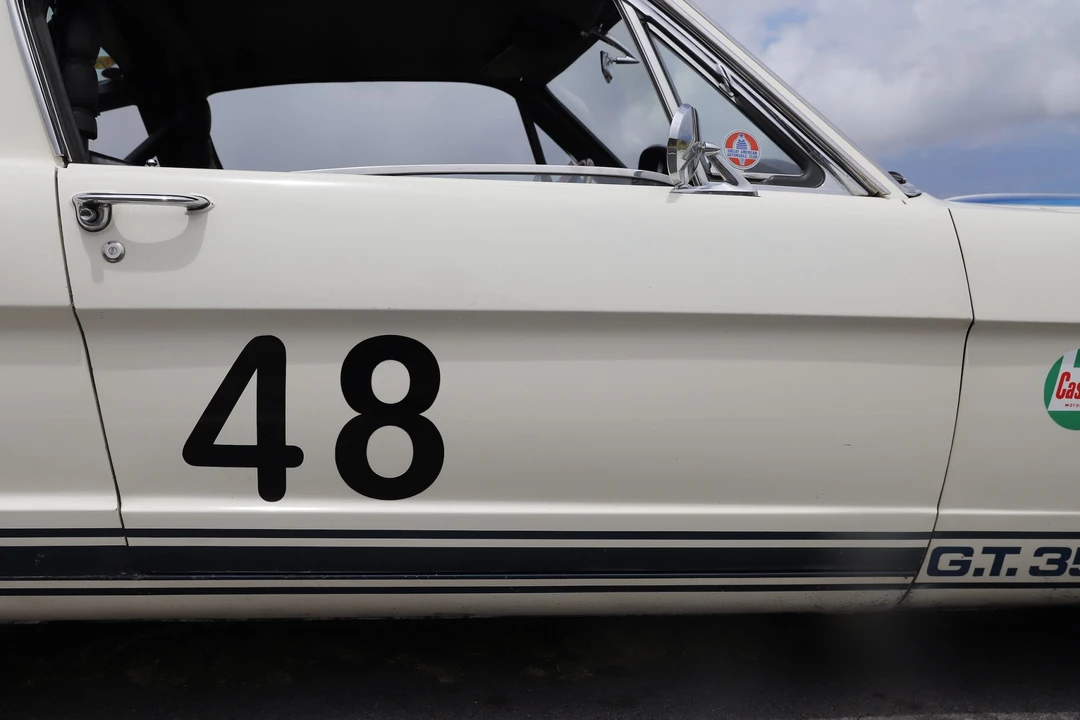 1965 Shelby GT350 - Image 15 of 31
