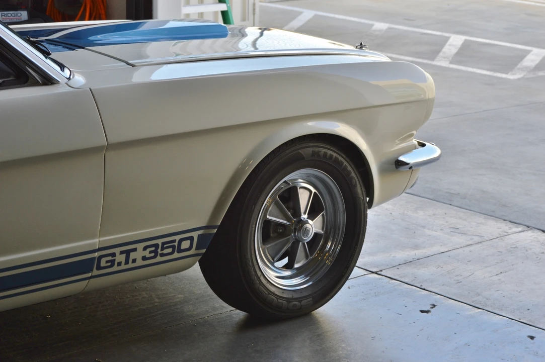 1965 Shelby GT350 - Image 23 of 31