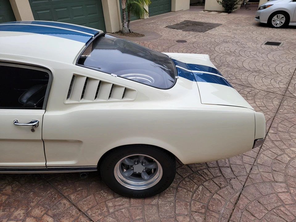 1965 Shelby GT350 - Image 28 of 31