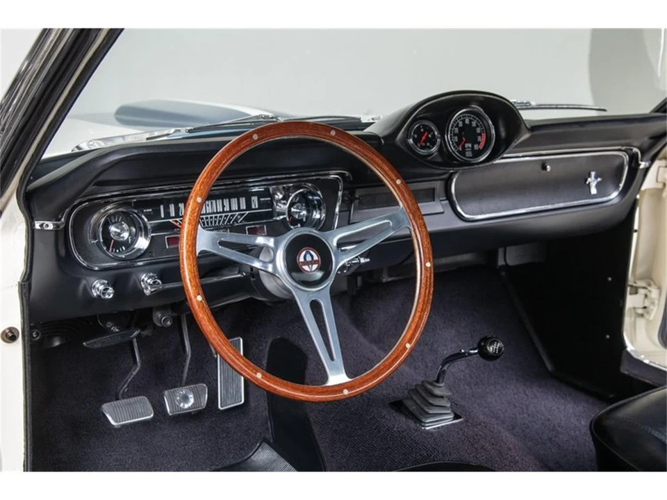 1965 Shelby GT350 - Image 15 of 31