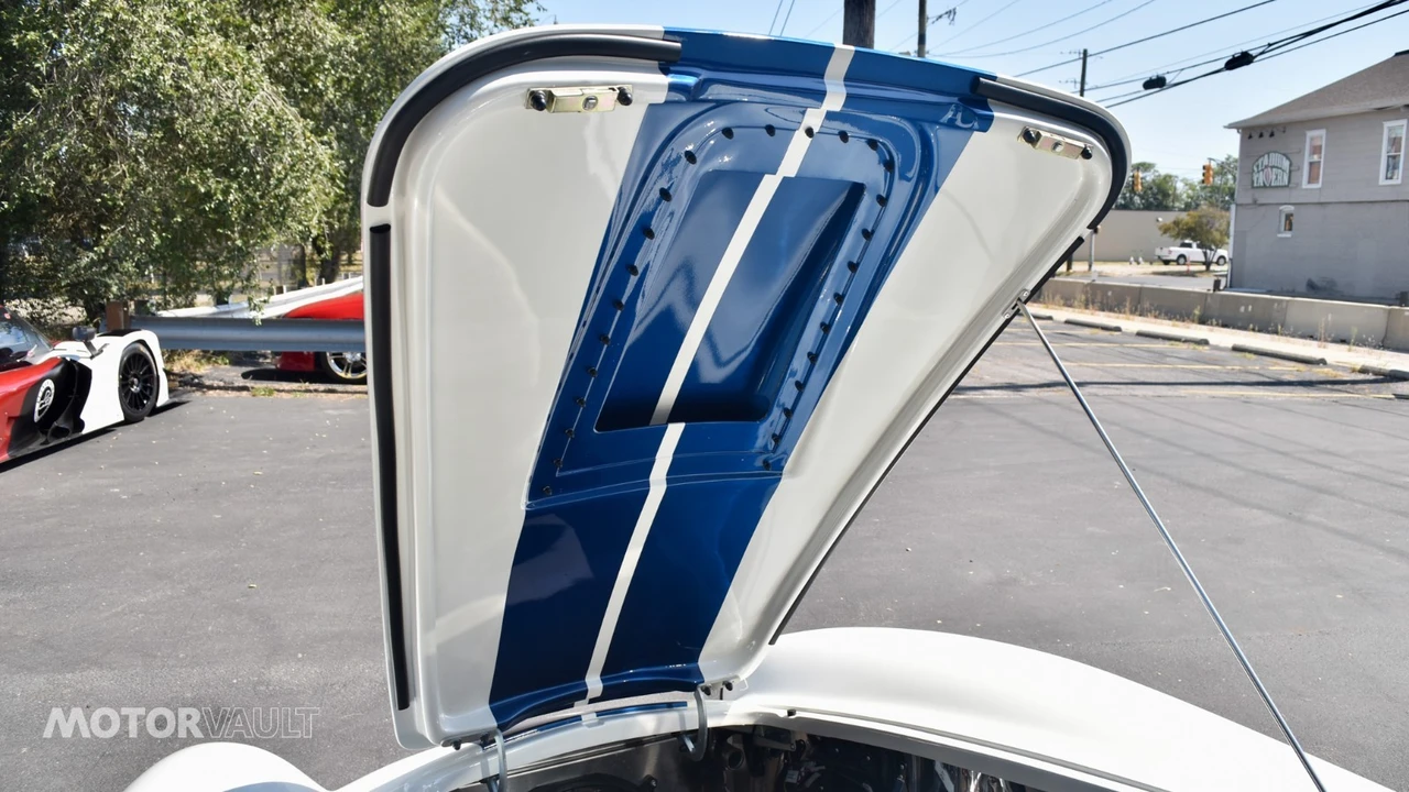 1965 Shelby Cobra 289 - Image 30 of 31