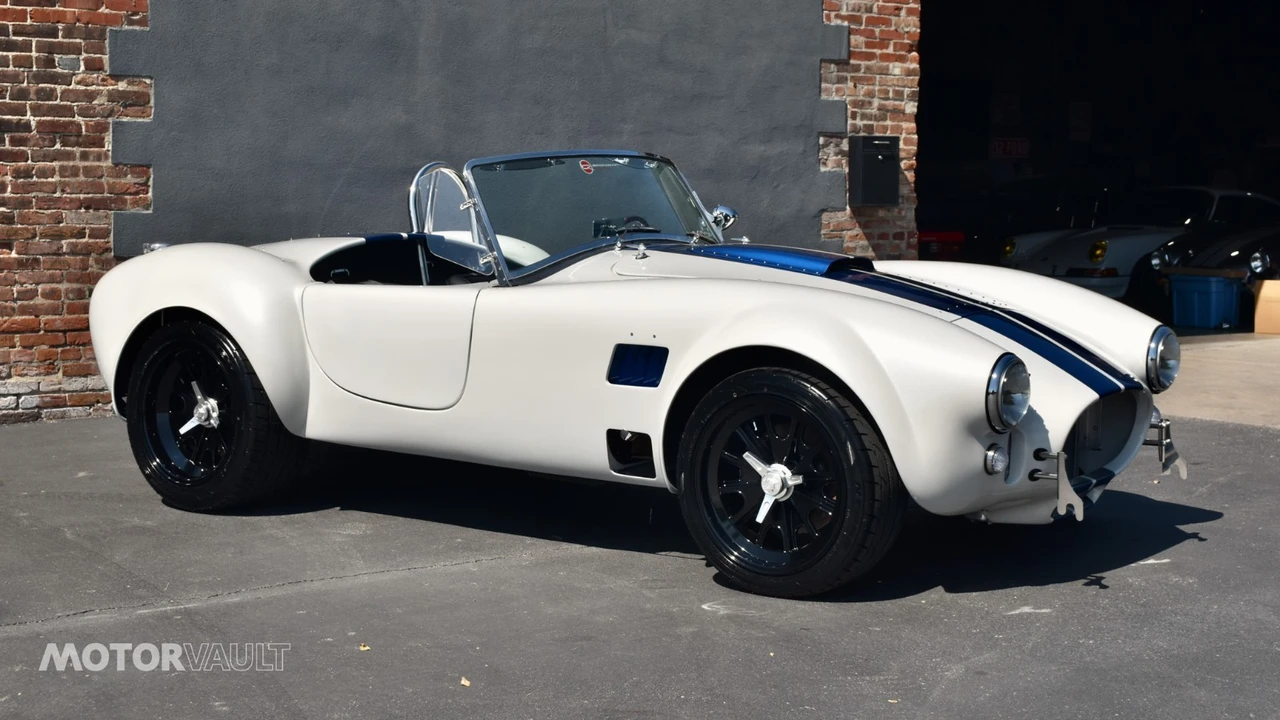 1965 Shelby Cobra 289 - Image 2 of 21
