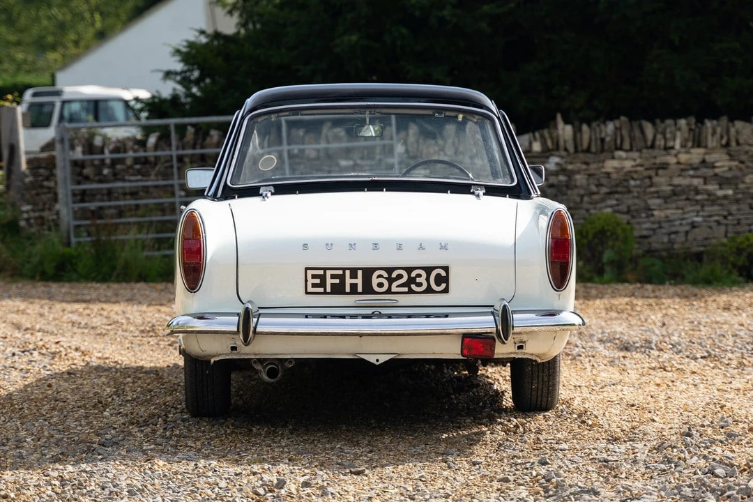 1965 Sunbeam Alpine - Image 25 of 30