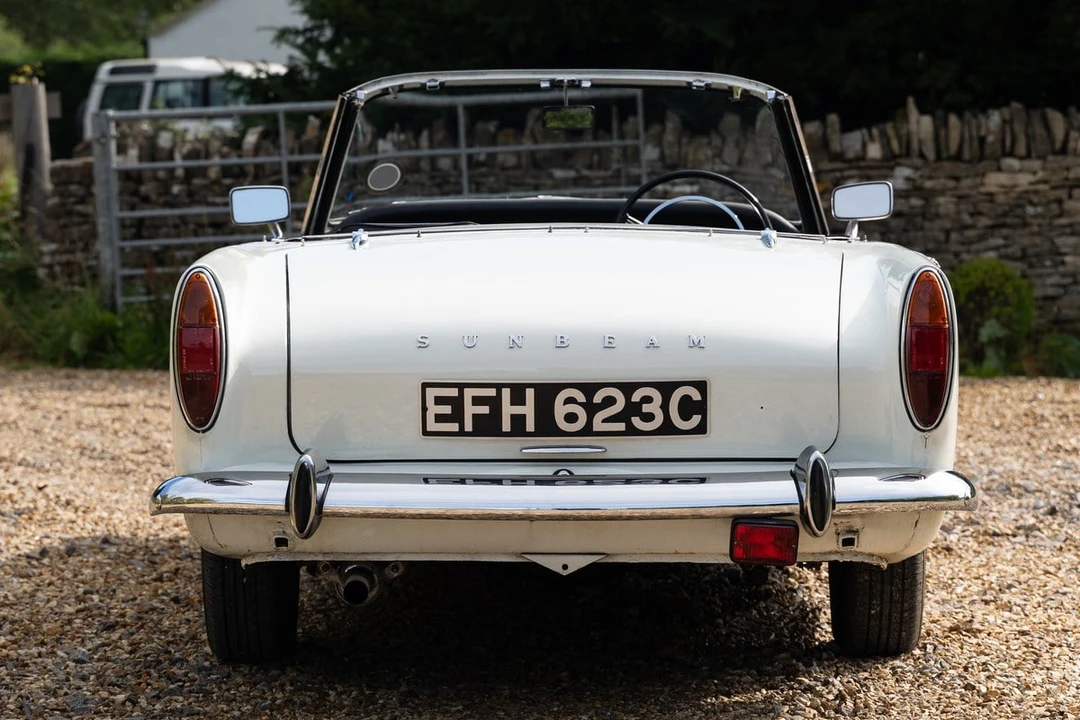 1965 Sunbeam Alpine - Image 9 of 30