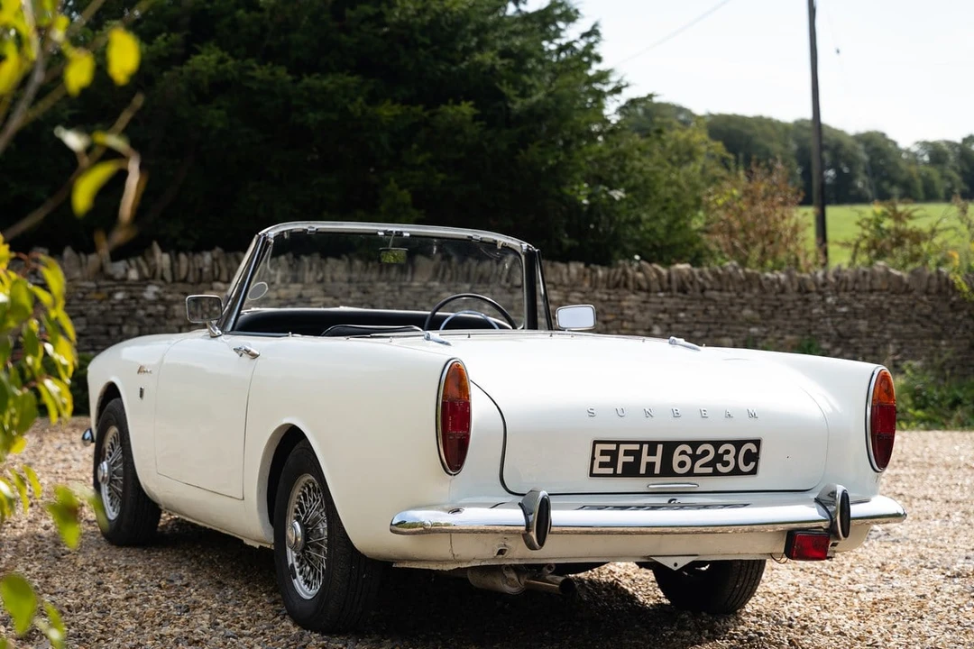 1965 Sunbeam Alpine - Image 11 of 30