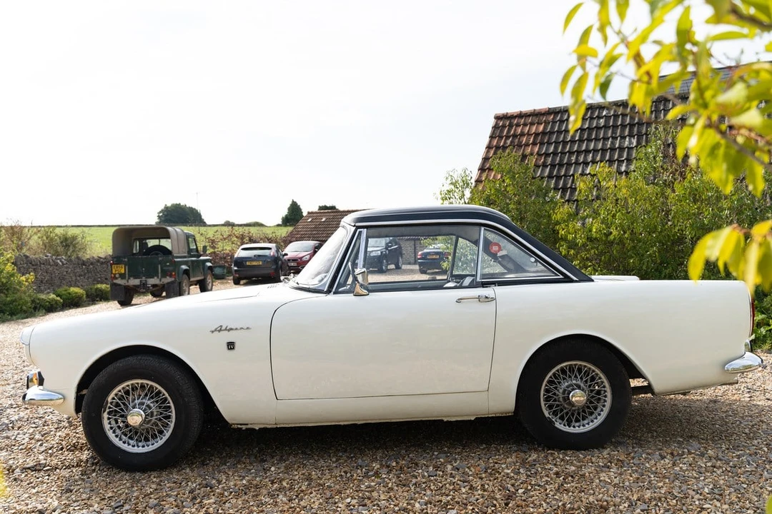 1965 Sunbeam Alpine - Image 28 of 30