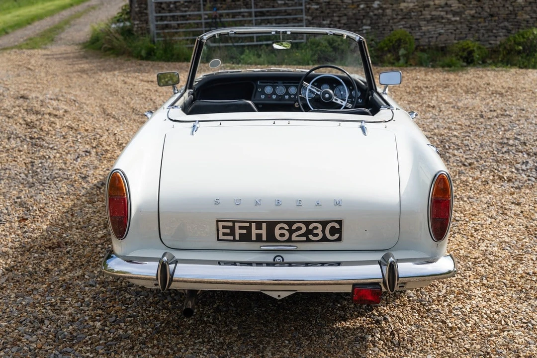 1965 Sunbeam Alpine - Image 10 of 30
