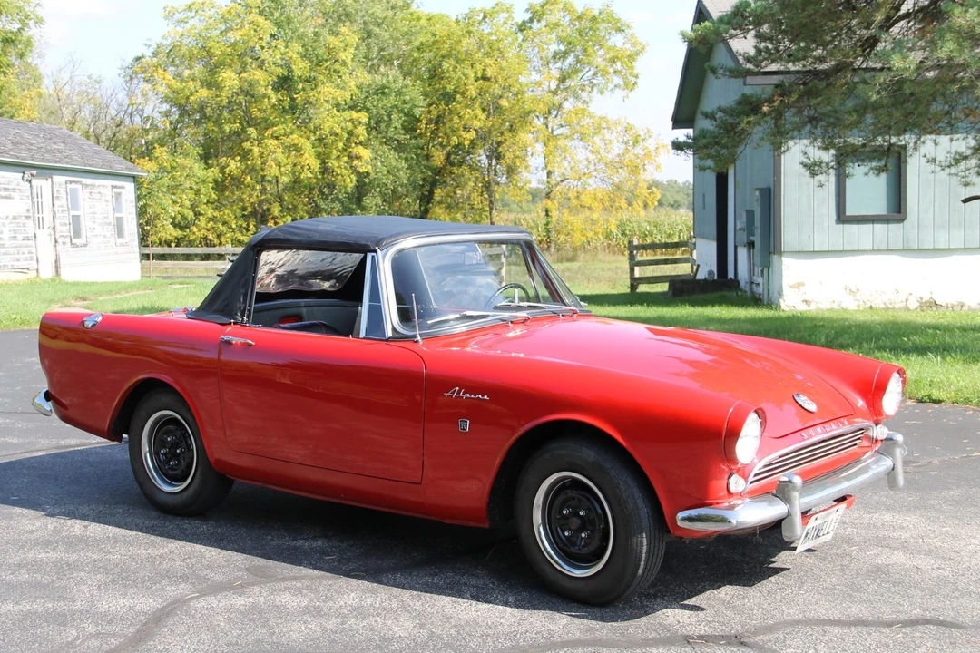 1965 Sunbeam Alpine Series IV - Image 4 of 31