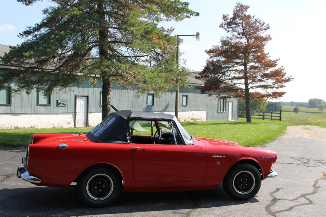 1965 Sunbeam Alpine Series IV - Image 7 of 31