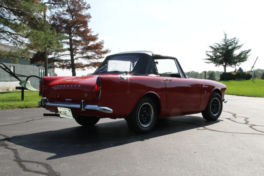 1965 Sunbeam Alpine Series IV - Image 9 of 31