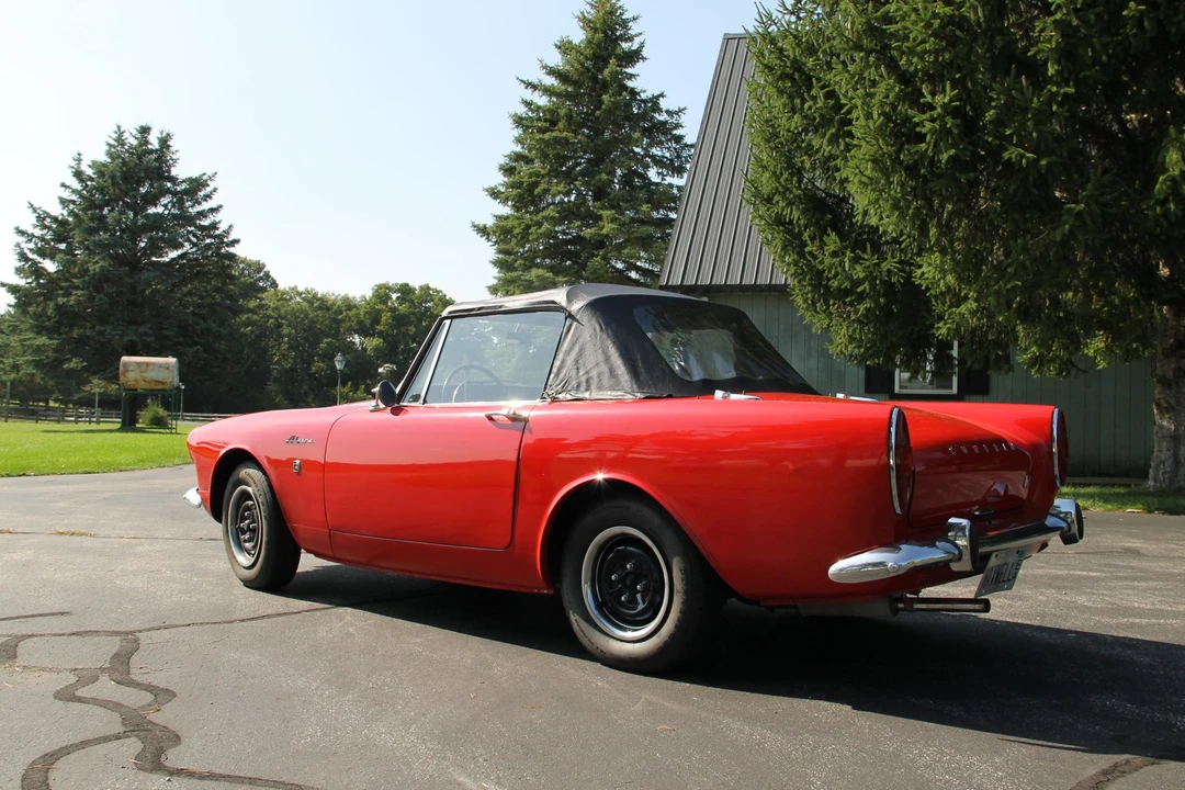 1965 Sunbeam Alpine Series IV - Image 15 of 31