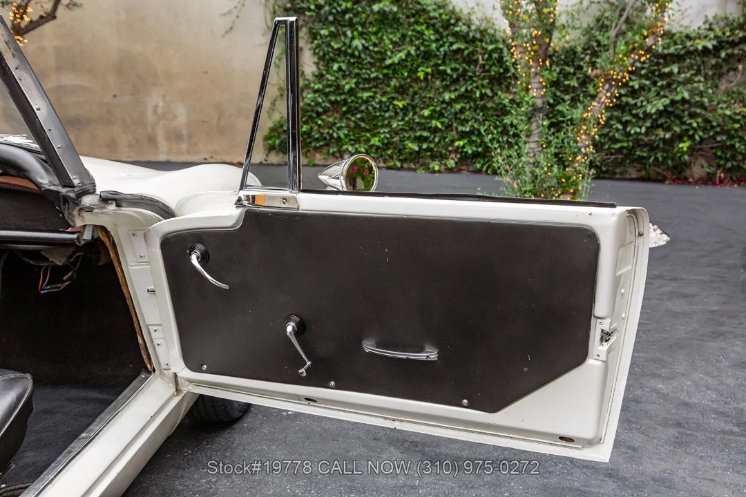 1965 Sunbeam Alpine Series V - Image 22 of 31