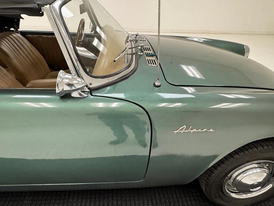 1965 Sunbeam Alpine - Image 28 of 31