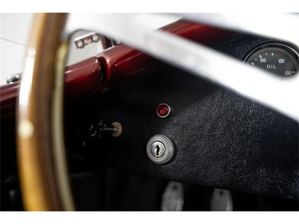1965 Superformance - Image 24 of 31