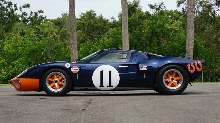 1965 Superformance - Image 2 of 20