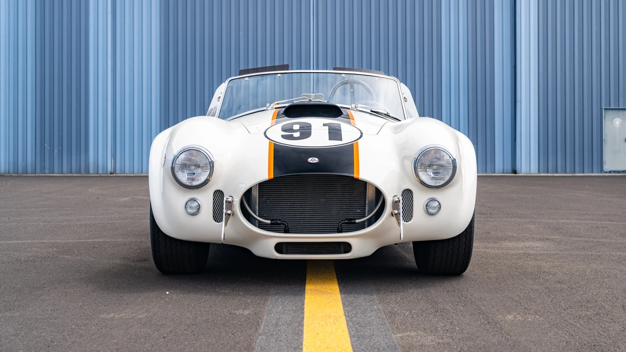 1965 Superformance - Image 2 of 31