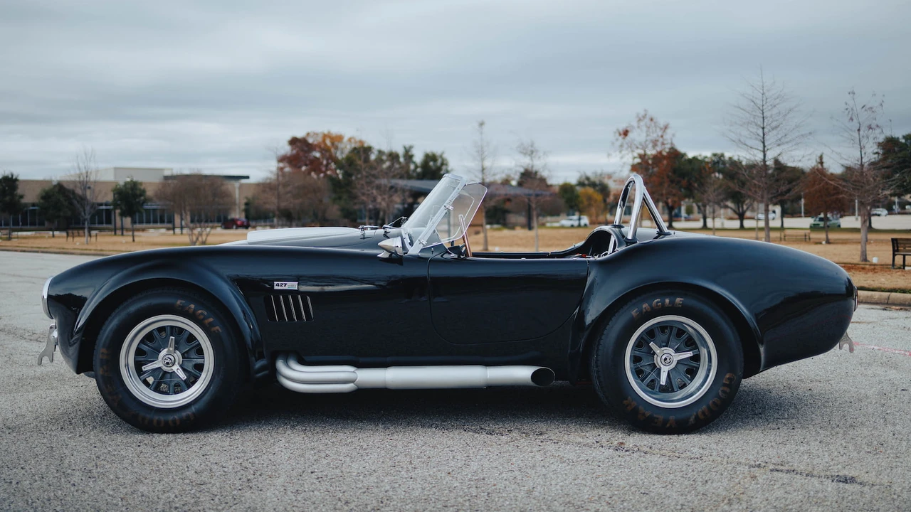 1965 Superformance - Image 2 of 18