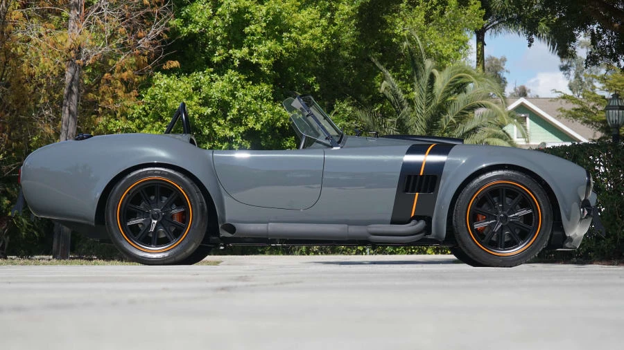 1965 Superformance - Image 2 of 24