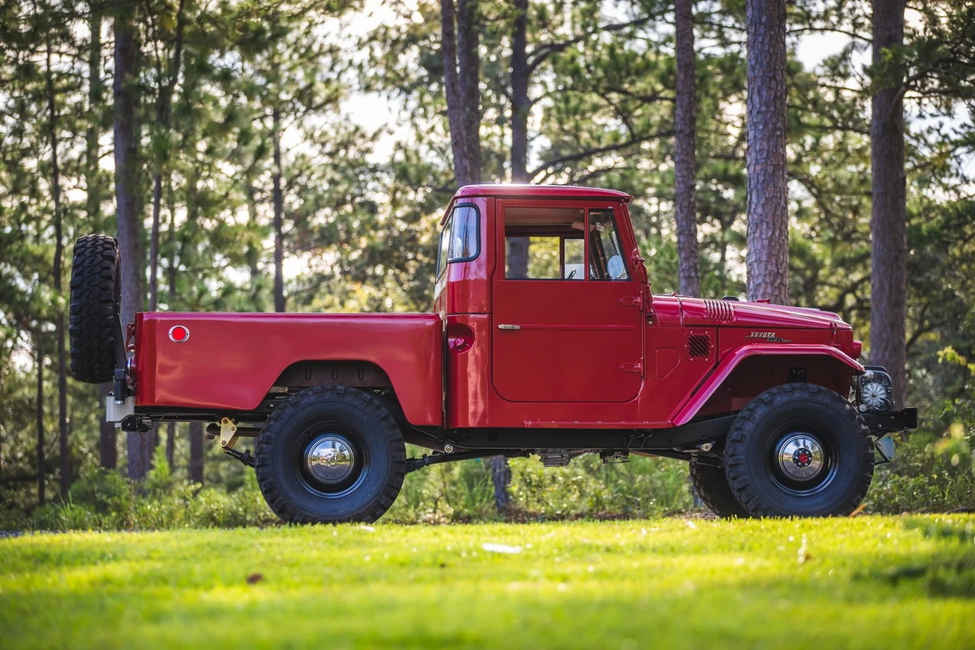 1965 Toyota J40 Land Cruiser - Image 8 of 31