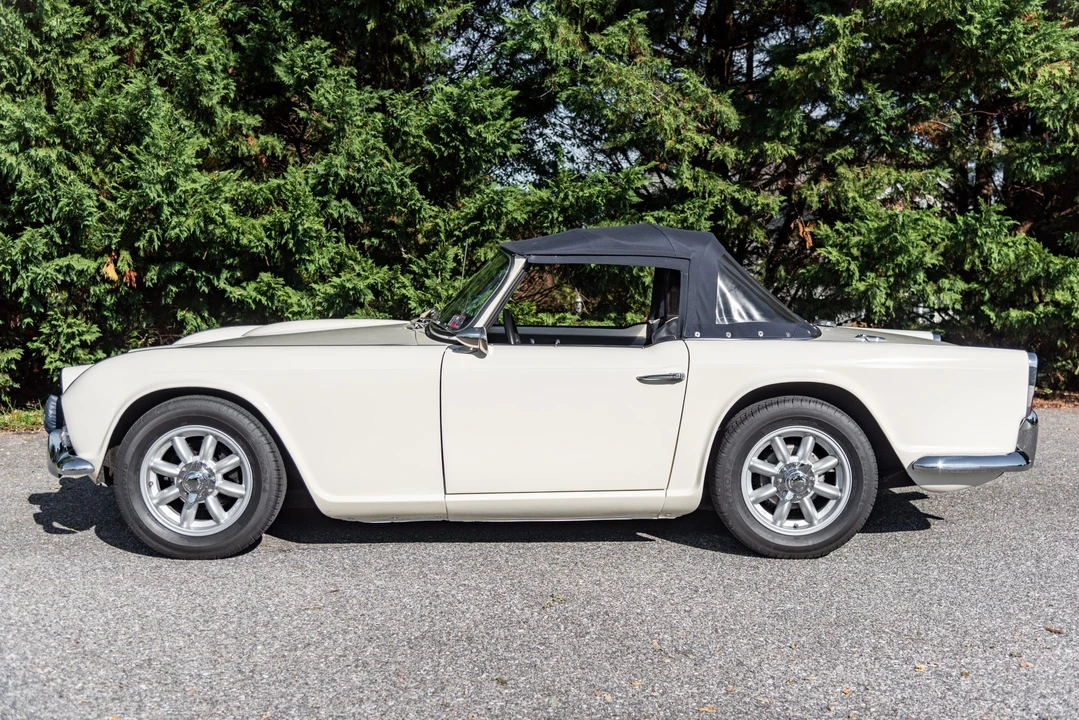 1965 Triumph TR4 - Image 8 of 31