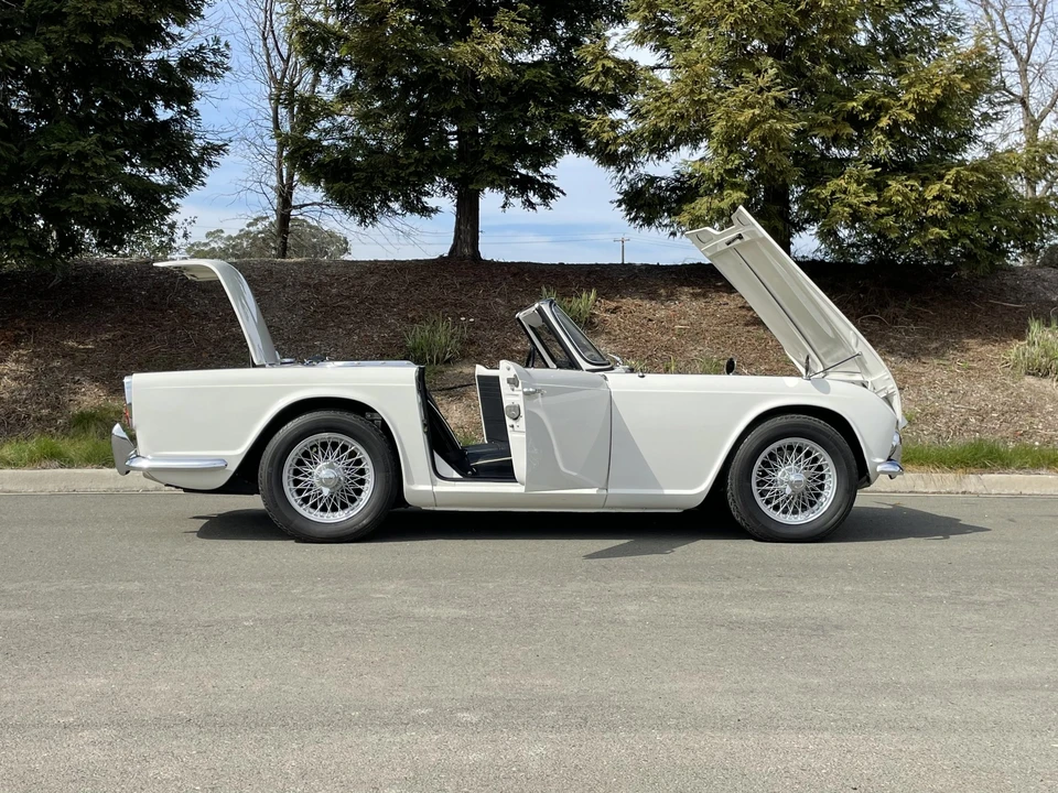 1965 Triumph TR4 - Image 15 of 31